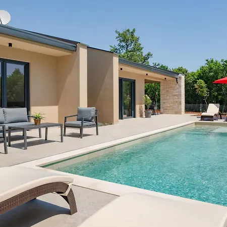 'villa Bosco Oscuro By Interhome *