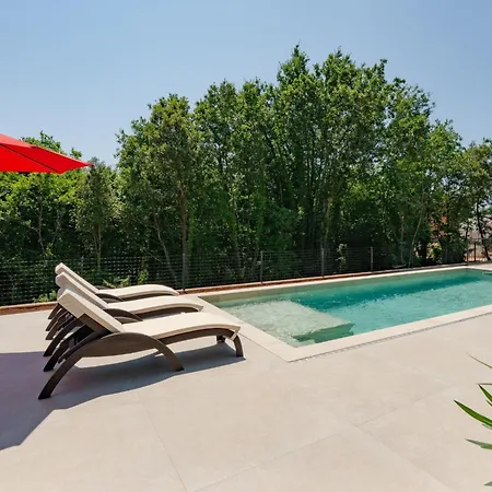'villa Bosco Oscuro By Interhome *