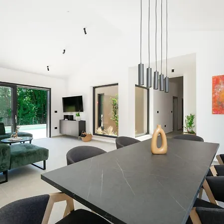'villa Bosco Oscuro By Interhome *