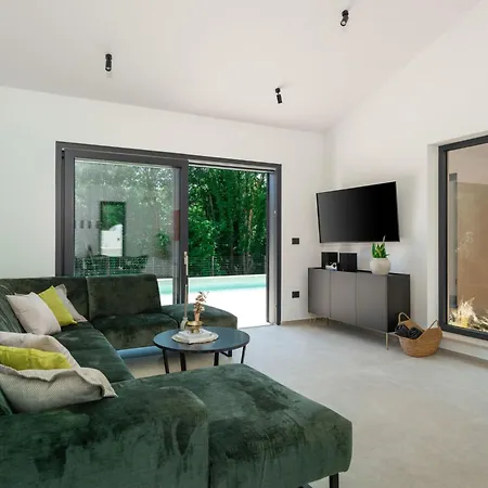 'villa Bosco Oscuro By Interhome