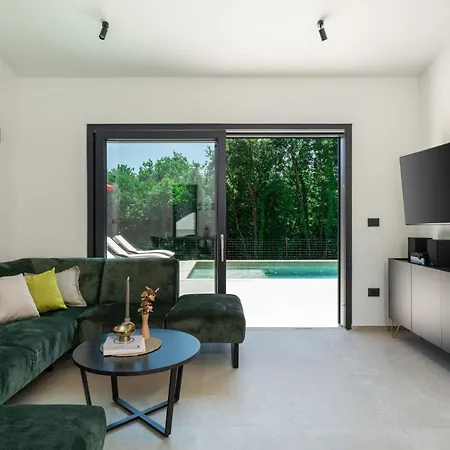 'villa Bosco Oscuro By Interhome *