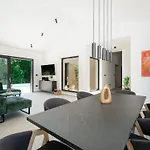 'villa Bosco Oscuro By Interhome *