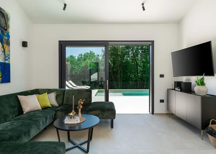 'villa Bosco Oscuro By Interhome *